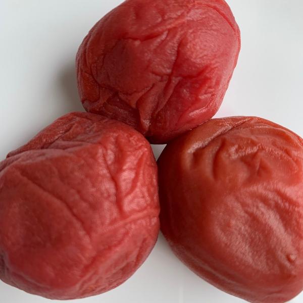 ☆完熟梅干し 塩分18% k-1 の送料無料、メール便での販売を開始しました。☆期間限定でポイント増量実施中！昔ながらのすっぱい梅干しです。紫蘇と塩だけのシンプルな味付け。自然に完熟した紅映梅を使用しています。肉厚で柔らかな身が特徴。原材料...