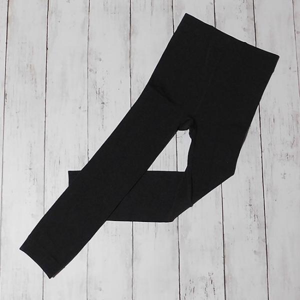 台紙に色がついているため、特別価格で販売中、本商品には問題ございません。2点セットはもっとお得です、お見逃しなく！何にでも合わせやすい無地のストレッチレギンス、裏起毛で履いた瞬間足元暖かでオシャレコーデが楽しめます。シンプルなデザインだから...