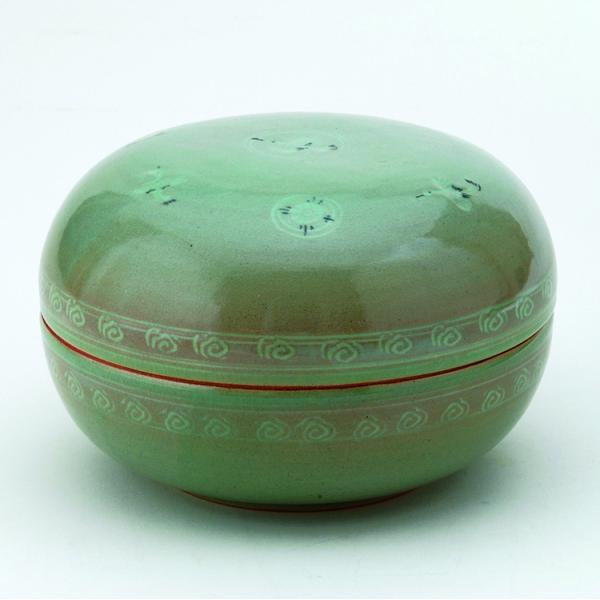 菓子鉢 食籠 雲鶴青磁 中村与平作 茶道具 茶道 : 和空間ヤフーショップ