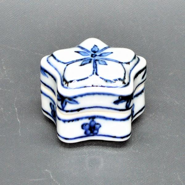 茶道具　香合　屏風箱　王懐英 香合 染付 屏風箱 景徳鎮 王懐英作 茶道 茶道具 : 和空間ヤフー