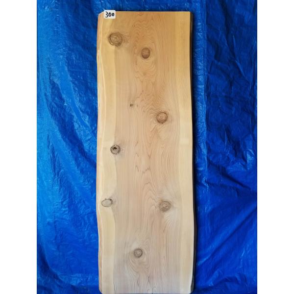 寸法（単位：mm）300厚さ60×巾530〜620×長さ1910重量29.5kgです。両耳付きです。表面サンダー仕上げ加工してます。240番相当の仕上りです。ご希望の長さにカットしたりクリア塗装を承ります（裏面を除く）用途に応じたあなただけ...