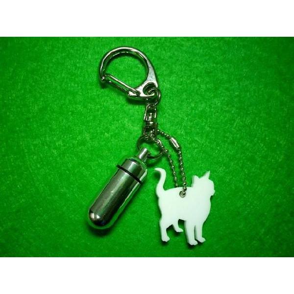 実売60,000個突破多くの飼い主様が当社の遺骨カプセルをご愛用されています