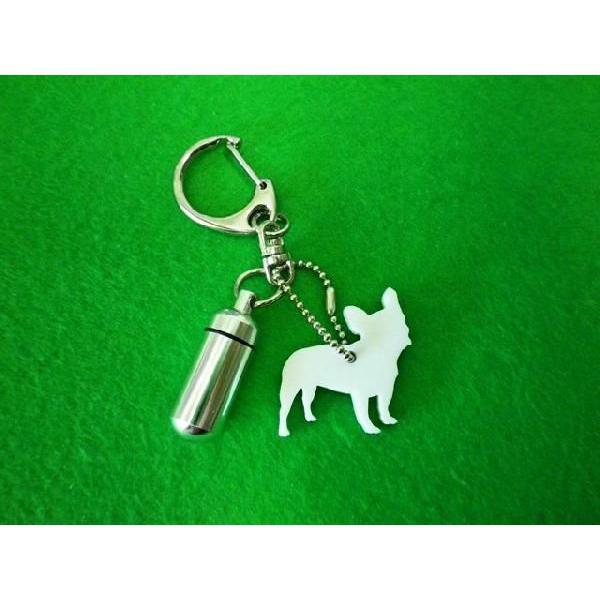 実売60,000個突破多くの飼い主様が当社の遺骨カプセルをご愛用されています