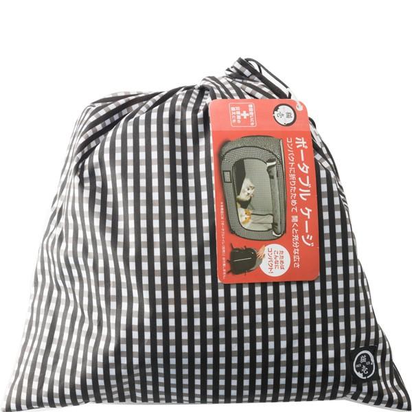 猫2匹とポータブルトイレの入る広さトイレやベッド、爪とぎなどを入れても十分な空間を確保し、ある程度の時間を中で過ごしても、猫が落ち着けるストレスの少ない環境を実現しました。小さく折りたたんで収納できます。車のシートにシートベルトで固定できま...