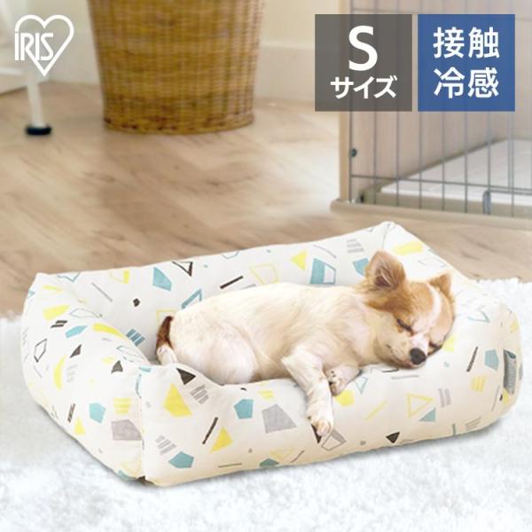 10％OFFpet●ソーシャルギフト注文について・一部設置商品は対象外です。 対象外の場合はメールにてご連絡させていただきます。・土日祝は優良配送の対象外となります。座面に接触冷感生地を使用したひんやり冷たい角型ソファベッドです。さらさら素...