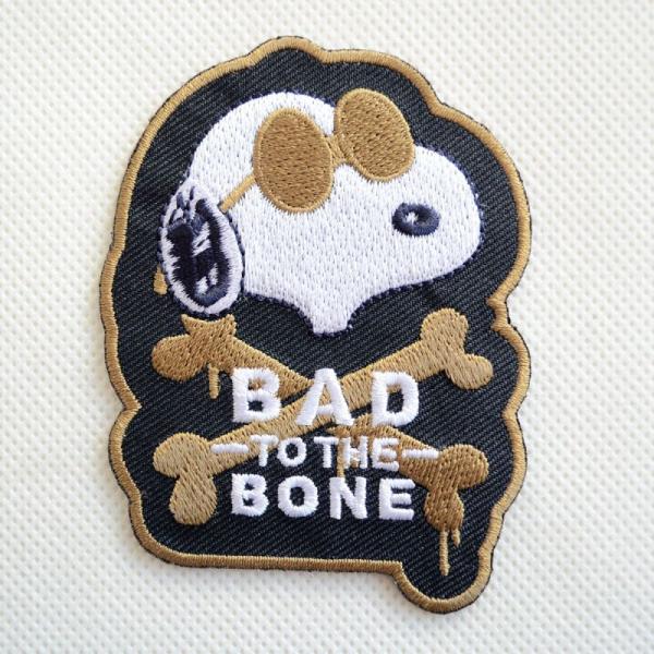 アメリカのマンガ「ピーナッツ(Peanuts)」に登場する大人気の犬のキャラクター・スヌーピー(Snoopy)のオフィシャル刺繍シールワッペンです。スヌーピー達の細かな表情まで刺繍で表現しています☆デザインも豊富なので、複数枚をセットで貼り...