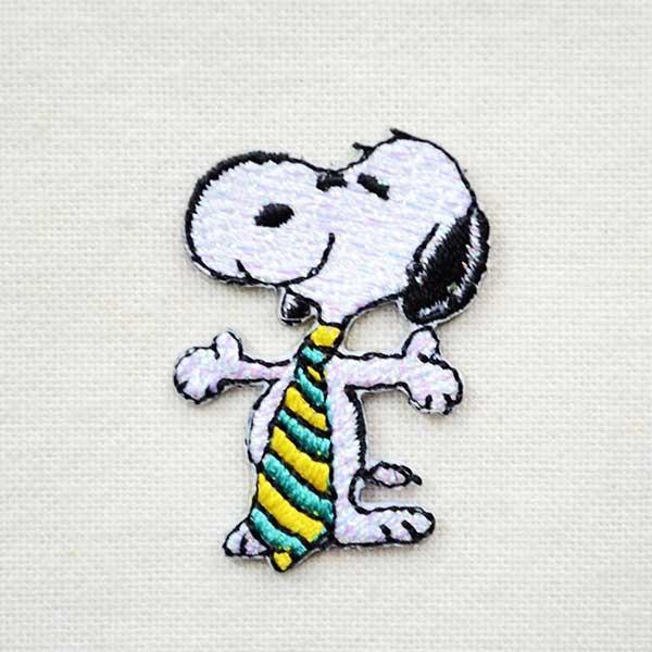 SNOOPY（スヌーピー） ワッペン 刺繍 アイロン タイ グッズ バッグ