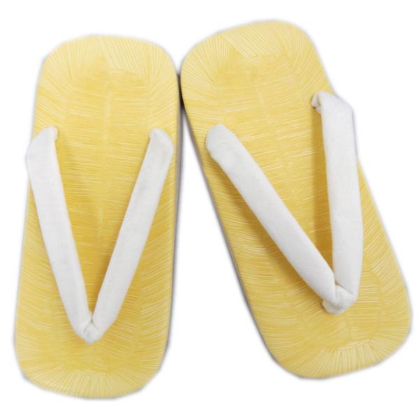 粋な男は足元にもこだわる。浴衣＆着物＋デニムもＯＫ。クッション性のあるスポンジ底で足裏負担和らげます。父の日＆誕生日プレゼントや海外＝外国人様へのお土産にもＧＯＯＤ。お祭りや花火大会の浴衣＆甚平・お正月の着物・普段のデニムまでＯＫ。浴衣に着...