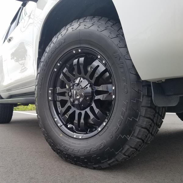 ラグナザイジックス  18インチ、ニットートレイルグラップラー285/65　9J-38  深リム　150プラド、ランクル、サーフ、FJ TrailGrapplerM/T 285/65R18