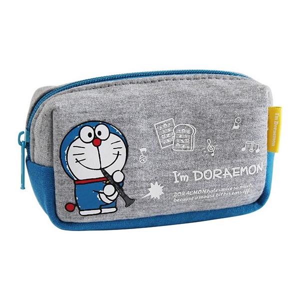 出荷方法のご希望によっては開封しサイズを調整して出荷する場合がございます。人気キャラクター、ドラえもんのマウスピースケースです。ドラえもんと楽器の柄の可愛らしいケース。外装にはやわらかなスウェット生地が使用されています。■I'm Dorae...