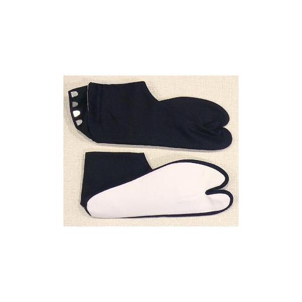 ご使用後は返品を受け付けておりません。下記の返品要件をご確認お願いします。　　礼装（成人式や結婚式）以外で男性が着物を着られる場合は、紺足袋や黒足袋などが一般的です。　こちらの足袋は最も一般的な男性足袋で、たくさんご利用いただいております。...