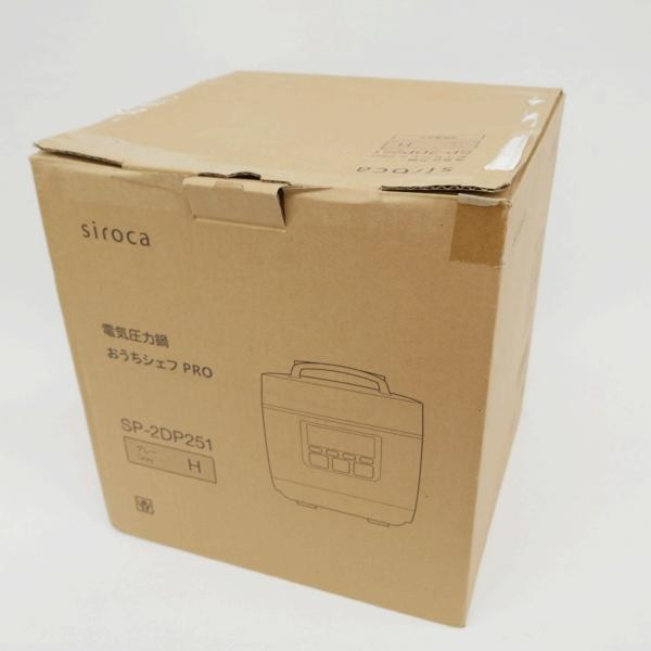 シリアル番号：0422TXF3001408使用感の無い美品です。カラー：グレー/内蔵レシピ数：83主な機能：煮込み料理をはじめ、無水調理やスロー調理など「1台10役」満水容量：2.4L/調理容量：1.68L付属品：取扱説明書/パッキン/蒸し...