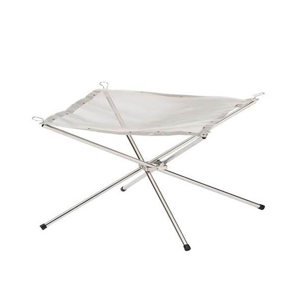 【アイテム説明】野外で焚き火をするときの薪置き場になる焚き火スタンドです。炭火料理と焚き火、どちらも同時に楽しめるアイテム。細かいメッシュで燃焼効率も良いアイテムです。キャンプアイテムとして一つ持っていると便利です。屋外用の焚き火台です。薪...