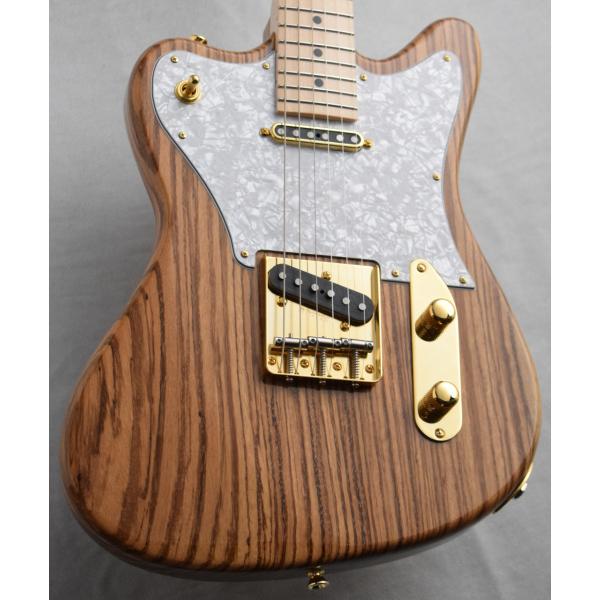 Zeus Custom Guitars 【謎のブランド