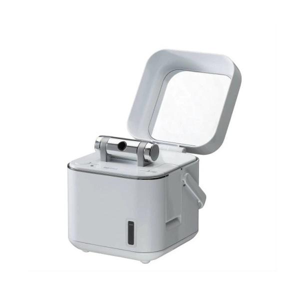 心地よくうるおう。でも、効果はしっかりイオン化された微細スチームが肌の角質層までしっかりなじみます。ノズルが可動式なので、胸元から額までらくな姿勢で広範囲をケアできます。肌のすべり、化粧ノリのちがいに驚くのでは。その場で確認できる、大型ミラ...