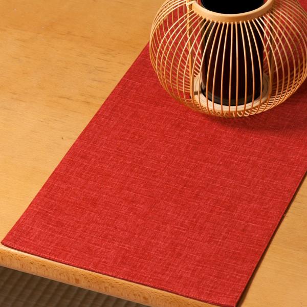 麻のような織むらのある生地をもちいた、シンプルなランナークロス。日本らしい色と、この生地を組み合わせる事で、とても雰囲気が良く、またシンプルで使いやすいシリーズとなりました。ポイントは両面使える事。同系色の色を両面でリバーシブルにする事で、...