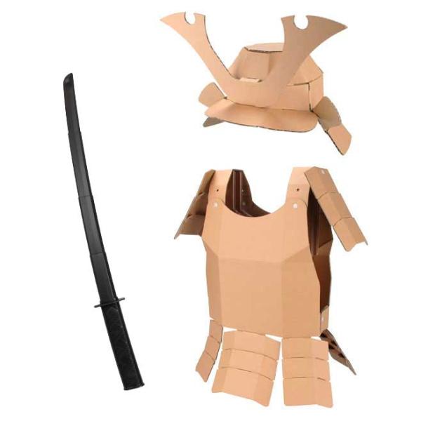 気分は戦国武将！？ダンボールで簡単に作れる、なりきりシリーズの兜と甲冑。これにプラスチック製の伸びる日本刀おもちゃを加えた３点セットにしました。組み立て説明書を見ながら、台紙からパーツを取り外し、ダンボール同士を差し込んだり結合パーツ（プラ...