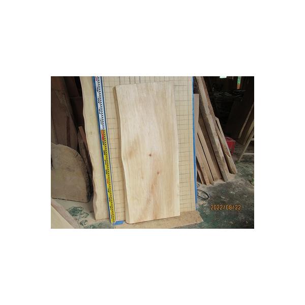 しな、1400（長さ）、　560〜590〜550（幅、木表、表面の平らな部分の寸法）65（厚み）単位ミリ、       写真の縦横のマス目は5cmです、写真1〜4枚目木表、5〜8枚目木裏を表示しています、自然乾燥材です、ご希望があればエコウ...