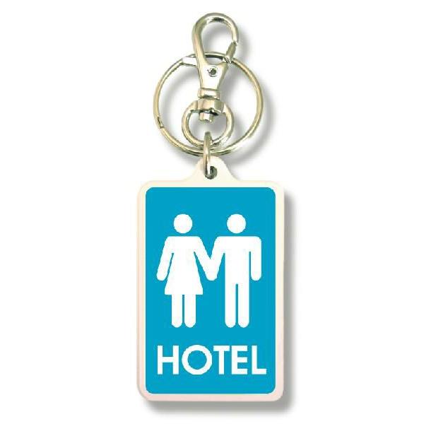 SIZE:W3.3cm H5cm屋外使用ＯＫ！耐水性のあるステッカーがキーホルダーの両面に張られています。便利な2WAYなので鍵と一緒はモチロン、カバンや携帯など色々なところでお楽しみ下さい。画像は拡大したものです。（サイズはおおよその目安...