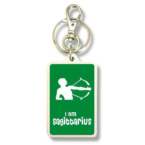 SIZE:W3.3cm H5cm屋外使用ＯＫ！耐水性のあるステッカーがキーホルダーの両面に張られています。便利な2WAYなので鍵と一緒はモチロン、カバンや携帯など色々なところでお楽しみ下さい。