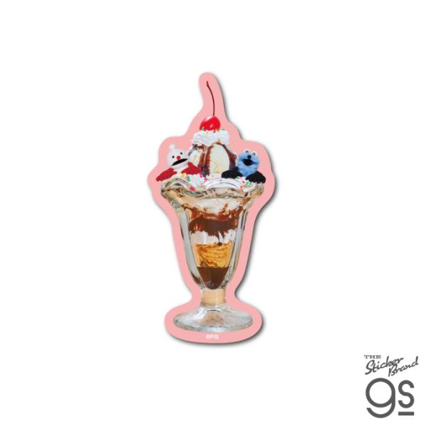 SNSで大人気！コラボでも話題を呼んだ『パペットスンスン』満を持して、第二弾のステッカーが登場！！新たなラインナップでは、スマホケースにも挟めるスンスンと可愛い仲間たちのミニサイズステッカーが新登場！さり気なく主張できるサイズ感で、使いやす...