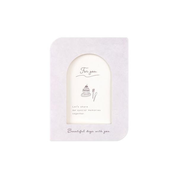 オリジナルイラストのフォトカード。■ 写真2枚で手軽に写真を贈れる、オリジナルイラストのフォトカードです。じゃばら形状で、カードがそのままフォトスタンドになります。■ 自立するのでフォトスタンドとして飾ることが可能。■ 穴の空いた部分がその...