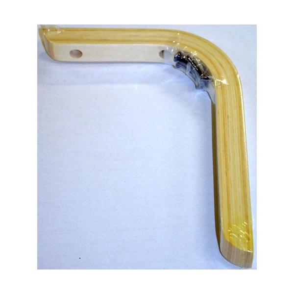 柱や壁面の間柱に木ネジで固定する木製の棚受ですタモ材にウレタン樹脂塗装仕上げです