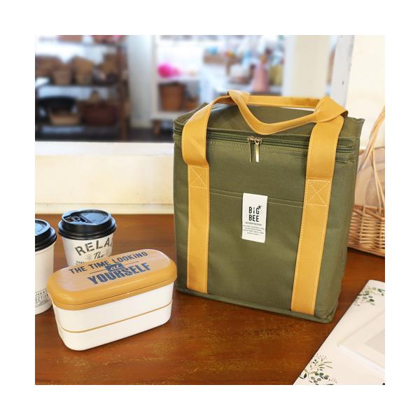 機能&amp;便利なアウトドアシリーズ。500mlのペットボトルが立てて入れられる大きめサイズ！BOX型なので開口部が大きく開き、物の出し入れがしやすく使いやすい！商品サイズ(cm)：縦 14×横 23×高さ 25　持ち手含まず商品重量(g...