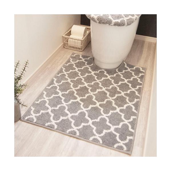 万能デザインのモロッカン柄のトイレタリー。ふんわり柔らかな肌触り。上品でシックなグレーとピンクの2色をご用紙しました。商品サイズ(cm)：約 縦 80×横 60×高さ 1商品重量(g)：約 515材質：パイル部：ポリエステル100%原産国：...