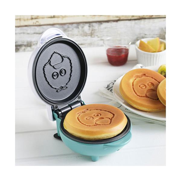 朝食やおやつがほんのひと手間でカフェ風のおしゃれなメニューになる調理家電。ホワイト×ブルーグリーンのかけ合わせが爽やか。■サイズ・重量約165×131×90mm(約510g)■材質・その他本体：フェノール樹脂プレート：アルミダイキャスト(フ...