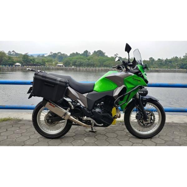 カワサキ　ヴェルシスX250　マニホールド　マフラー BEETより、VERSYS-X250/TOURER用のチタン製スリップオンマフラー