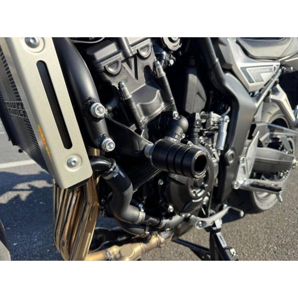 ももページ STRIKER（ストライカー） ガードスライダー 仕様：標準シルバー