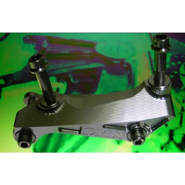 Dトラッカー　LX250E　ブレンボ40mmピッチキャリパーサポート　φ320 NA Metal Craft（エヌエーメタルクラフト） φ320ブレンボ100mmラジアル