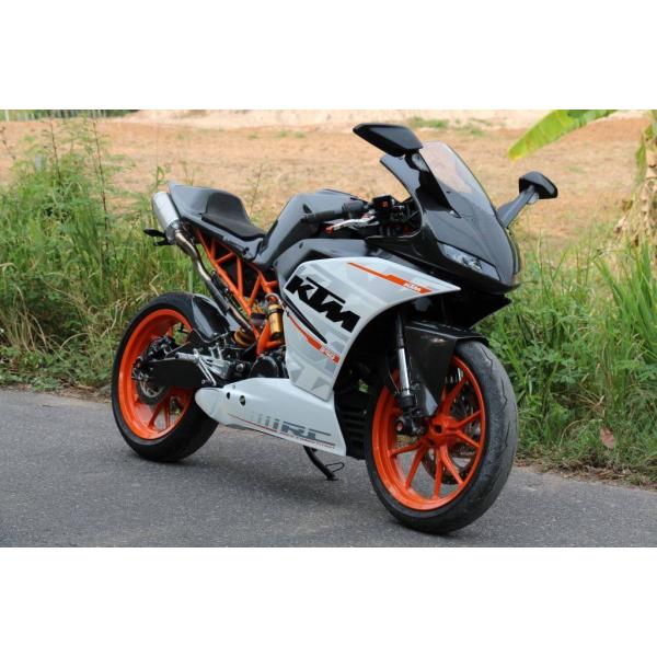 KTM RC125.250.390用の社外 アンダーカウル!　FRP TYGA製 KTM RC125.250.390用の社外 アンダーカウル! FRP TYGA製 - メルカリ