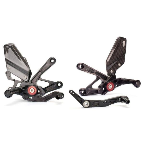 GILLES TOOLING ギルズツーリング アジャスタブル バックステップキット MUE2 カラー：ブラック YZF-R1 GYTR YZF-R1M YAMAHA ヤマハ バックステップ ステップ