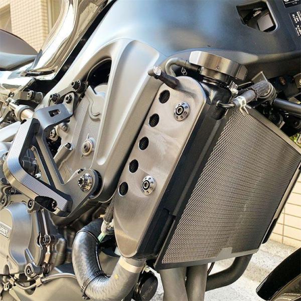 YMCK ヤマック CNCラジエターサイドガードキット XSR900 YAMAHA YMCK ヤマック CNCラジエターサイドガードキット XSR900 YAMAHA