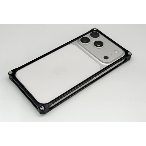 GILD design（ギルドデザイン） ソリッドバンパー for iPhone17Pro
