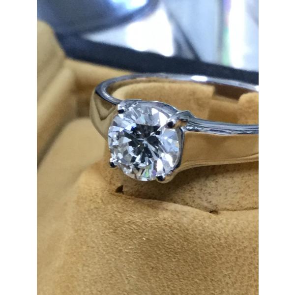 プラチナ ダイヤモン ドリング 0.76ct エンゲージリング 鑑別書付き