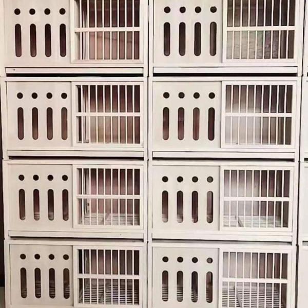 【シンプルな鳩の檻】まだ適した鳩の檻をお探しですか？私たちの檻は鳩のために特別に設計されており、シンプルな形状、引き戸のデザイン、頑丈で耐久性があり、取り付けが簡単です。サイズは4種類あり、状況に応じてお選びいただけます。【思いやりのあるデ...