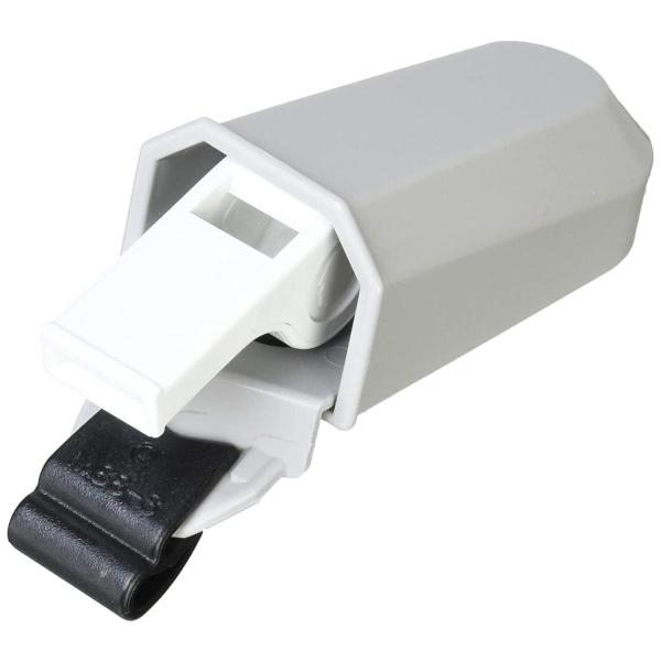 「TOYO ホイッスルホルダー ミゾなし NO.74-S」は、ヘルメット取付け用ホイッスルホルダーです。使うときに簡単に引き出せ、ゴムストッパーにより必要な長さで止まります。TOYO製以外のヘルメットにも使用できます。ミゾなしヘルメット用。