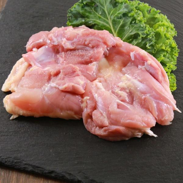 スタンダードな鶏もも肉となります。１袋には複数ピース入っており、合計で約２キロとなります。※パッケージは変更となる場合がございます↓↓下記に商品詳細・解凍方法を掲載しております！↓↓
