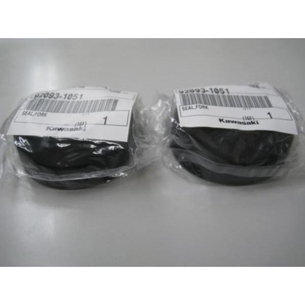 送料無料☆新品☆Z1000J☆純正フロントフォークダストシール