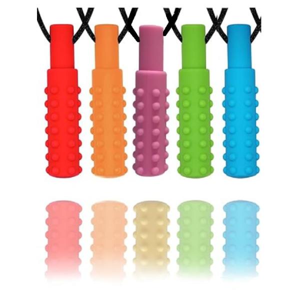 【商品概要】材質 シリコン 安全試験合格品。★安全第一 - 噛み応えのあるネックレス感覚は100%食品用のシリコンで作られており、安全で耐久性があります。子供用咀嚼ネックレスに有害物質は含まれません。さらに、当社のネックレスは、窒息や事故を...