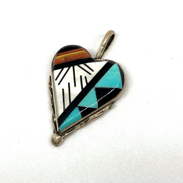 ズニ族 インディアンジュエリー ペンダント シルバー シルバー