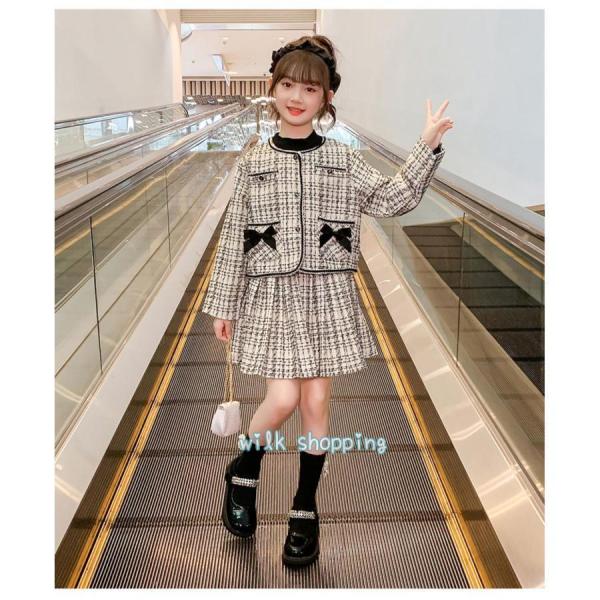 ★上質で高級感溢れるかわいい女の子フォーマル上下セットアップです。程よい厚度は春、秋、冬のロングシーズンに使えます。★【セット内容】トップス+パンツ【合わせやすい】 セットとしてもちろんですが、別々で着てもOK。いろんなコーデを楽しめます。...