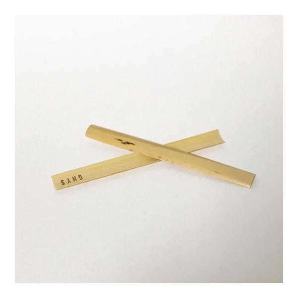 柔らかくコシのある材質。落ち着いた暖かい音色が特徴です。丸材の直径 ： 10.0〜10.5mm厚さ ： 約0.57〜0.58mm原木 ： ギース10本セットの割引価格です。※ケーン裏面のメーカーブランドなどのスタンプ等は入荷時期によって異な...