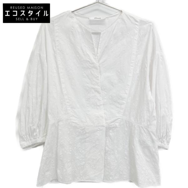 ebure エブール ホワイト ピグメントフラワープリントパフスリーブ  