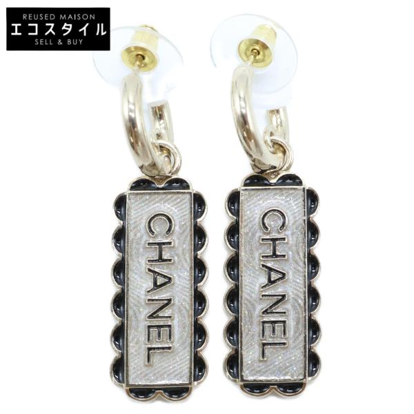 CHANEL（シャネル） 美品/ C24B ロゴプレート ピアス シルバー