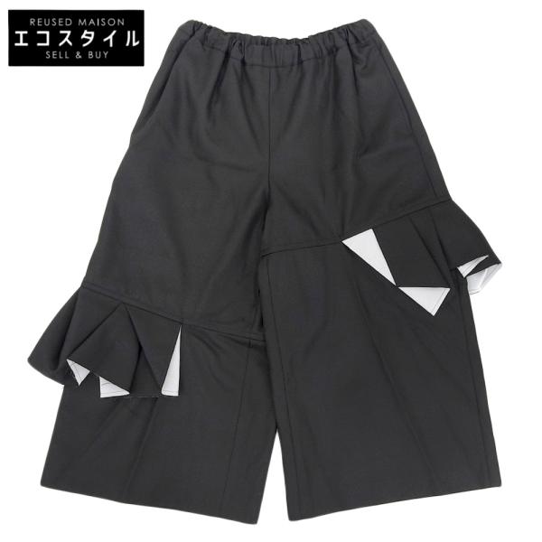 美品コム・デ・ギャルソン裾変形キュロット(黒) 美品コム・デ・ギャルソン裾変形キュロット(黒) COMME des GARCONS