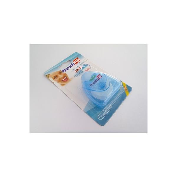 　デンタルフロス　です。　Dental floss　　ワックス付ですのでスムーズに入ります。　50mの長さがあります。 　口臭予防　＆　歯周病予防　にはデンタルフロスが一番です。　ヨーロッパで市販されている人気のデザインです。口臭の原因の一...